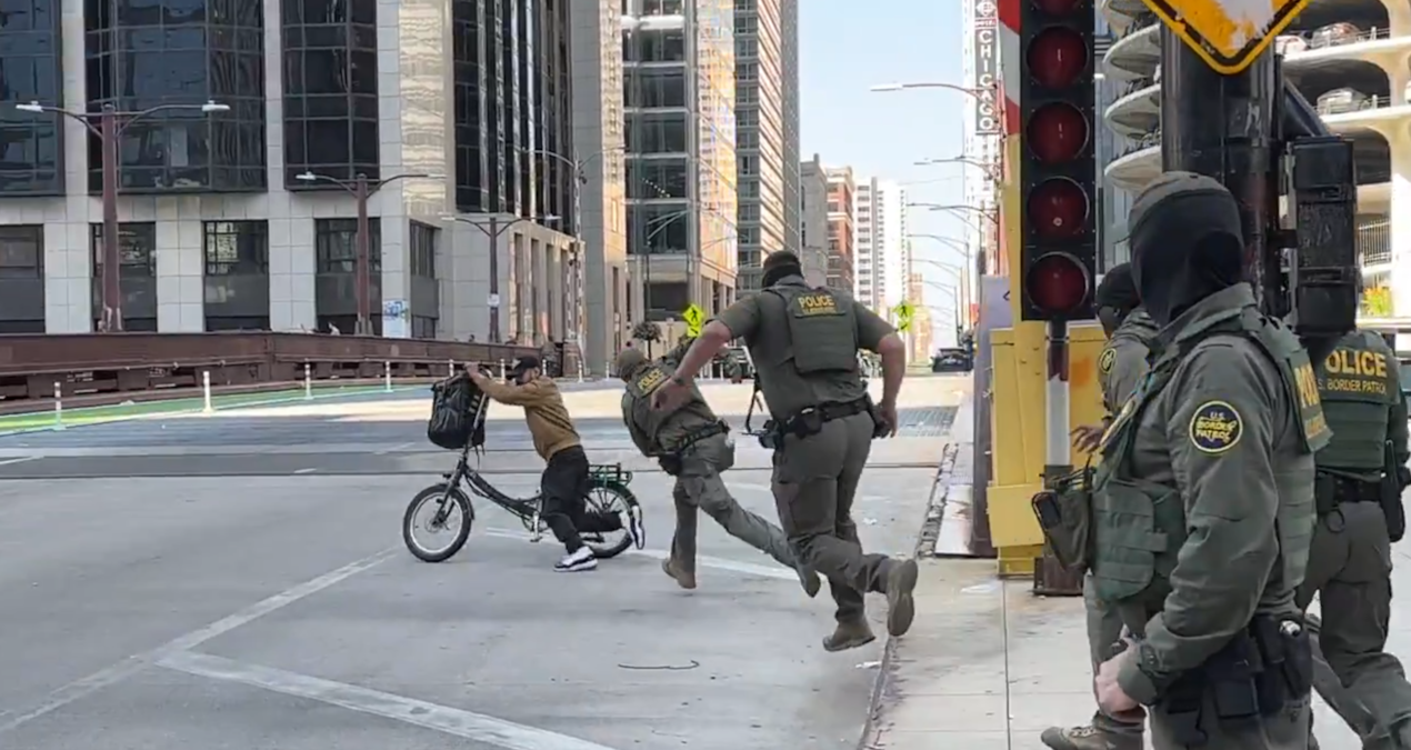 abd ajanlari tek bir kuryenin pesinde harap oldu HV3VAL82