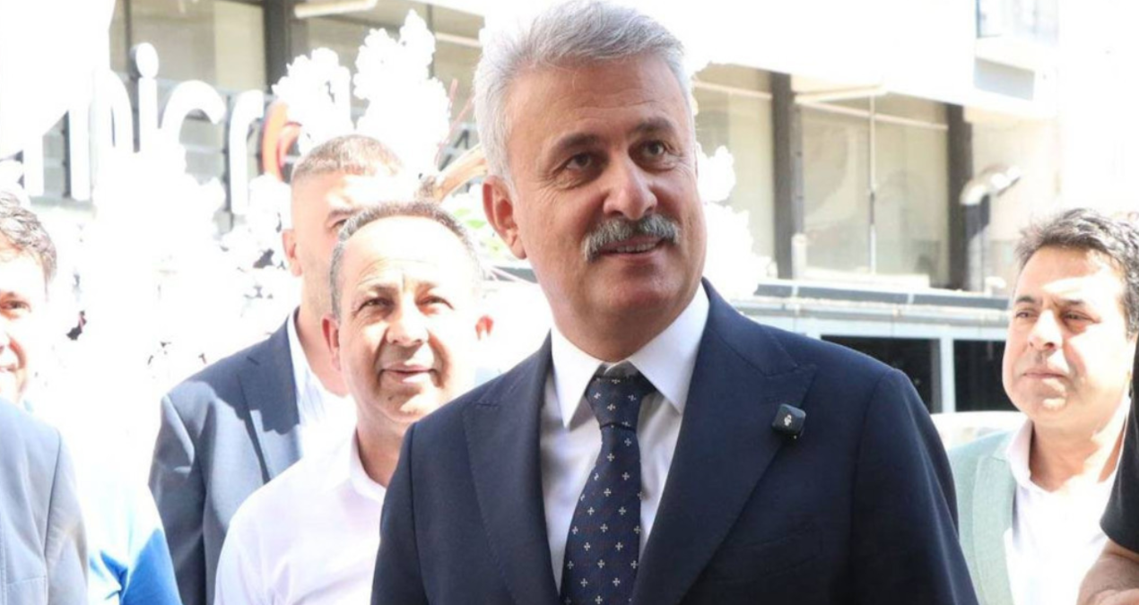 irtikap sorusturmasi kapsaminda yahsihan belediye baskani ve7 supheli adliyede BkF1qzz2