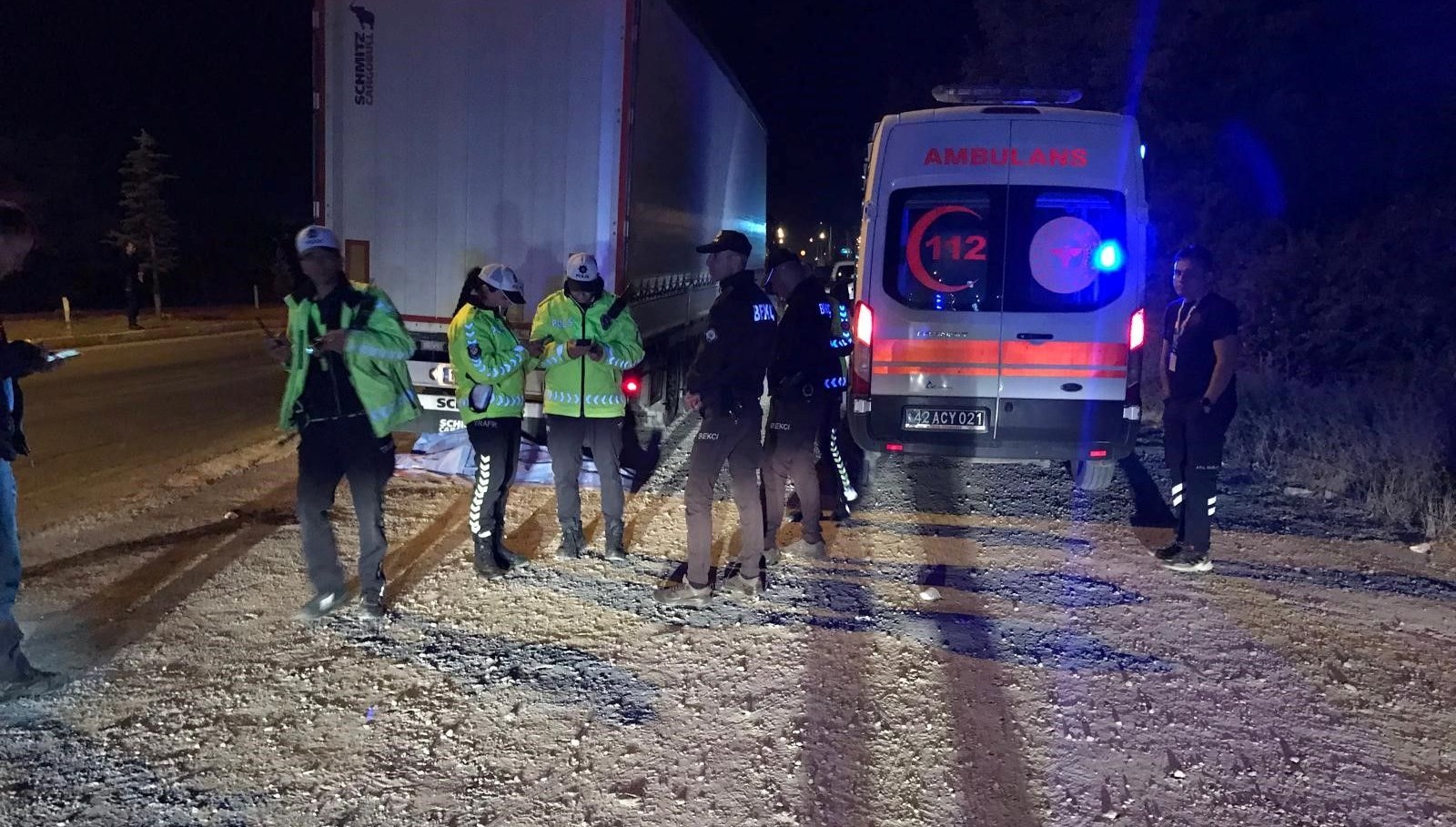 karsiya gecmek isterken tirin carptigi genc hayatini kaybetti 1zmXLsZ4