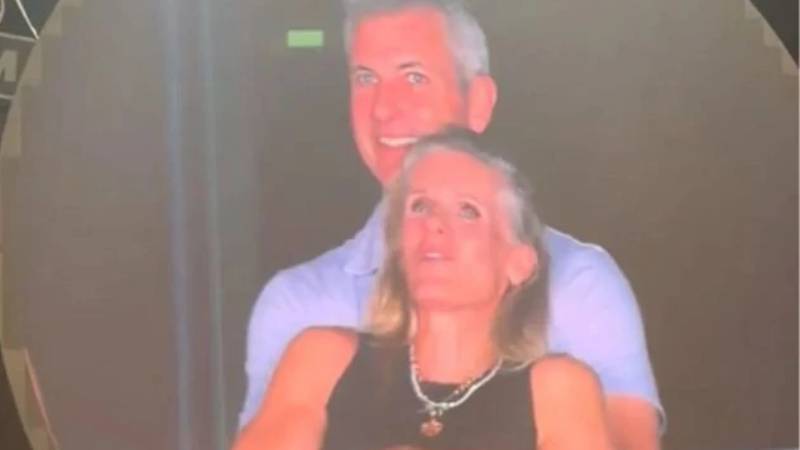 kiss came yakalanmislardi kristin cabotun esi coldplay konser krizine dair sessizligini bozdu yMFWtiFd