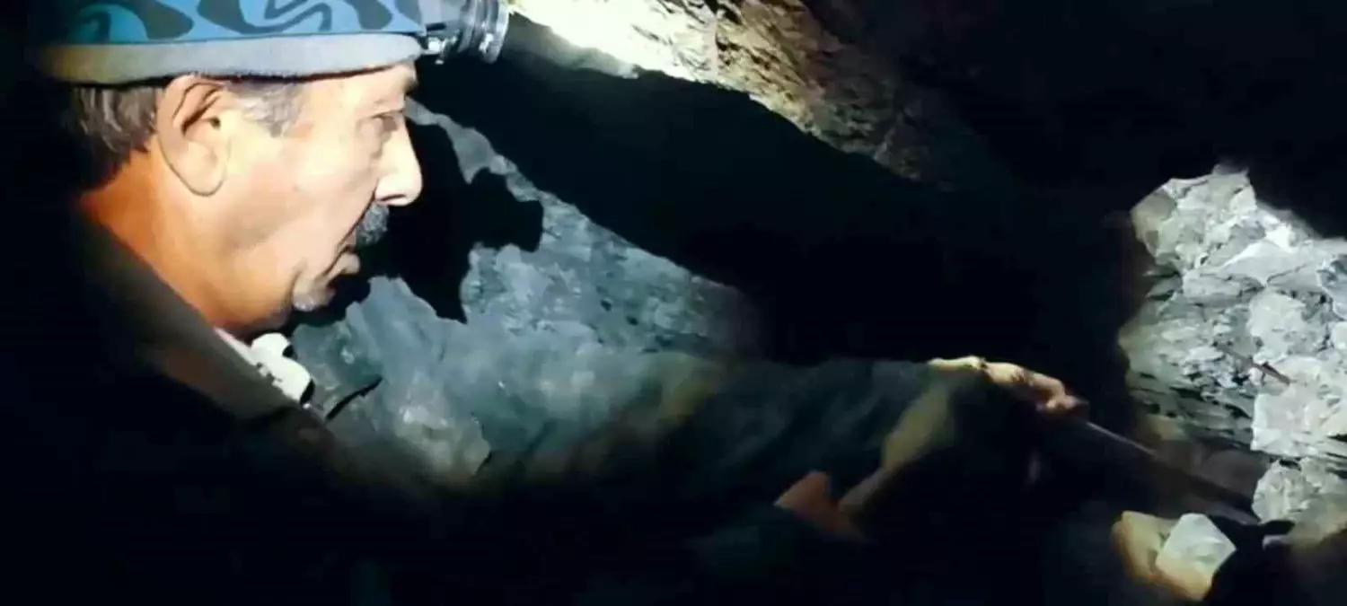 oltu tasinin zorlu cikisi ve sanata donusumu ByGxAj5p