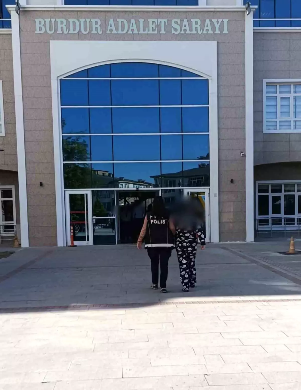 burdurda uyusturucu operasyonu g8g74fwI