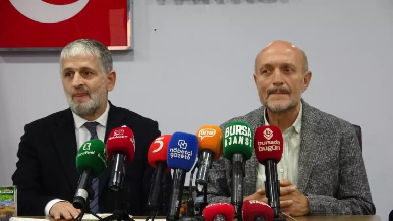 gazzeye yardim icin yola cikan milletvekilleri israil askerleri tarafindan alikonuldu hdZ4l8JG.jpg