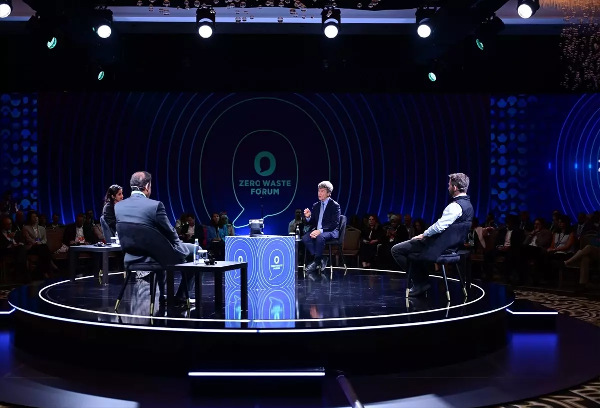 istanbulda sifir atik forumu duzenlendi BPJlPlkw.jpg