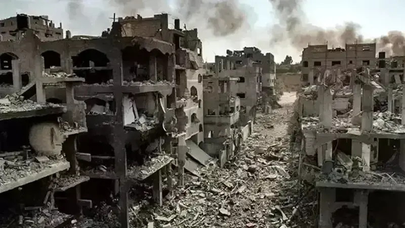 katil israil gazzede bir araca saldiri duzenledi 4 kisi yaralandi BEQHOGL3.webp