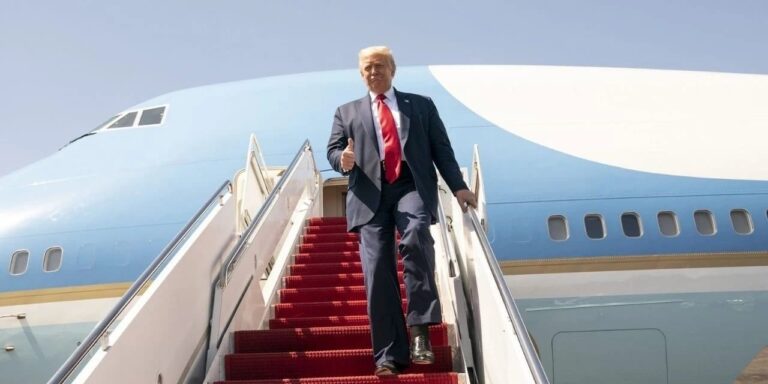 son dakika trump israilde YCntaErl.jpg