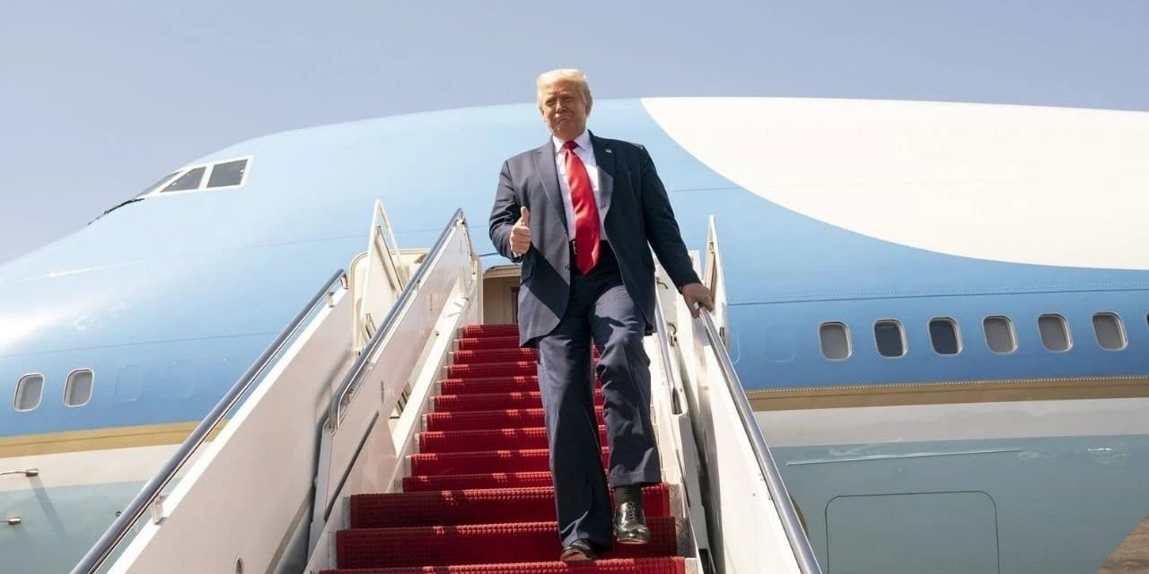 son dakika trump israilde YCntaErl.jpg