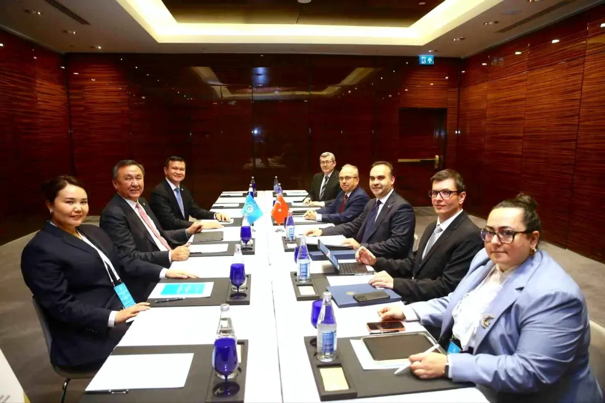 turk dunyasinda sanayi ve teknolojide is birligi toplantisi f3qE7hBz.jpg