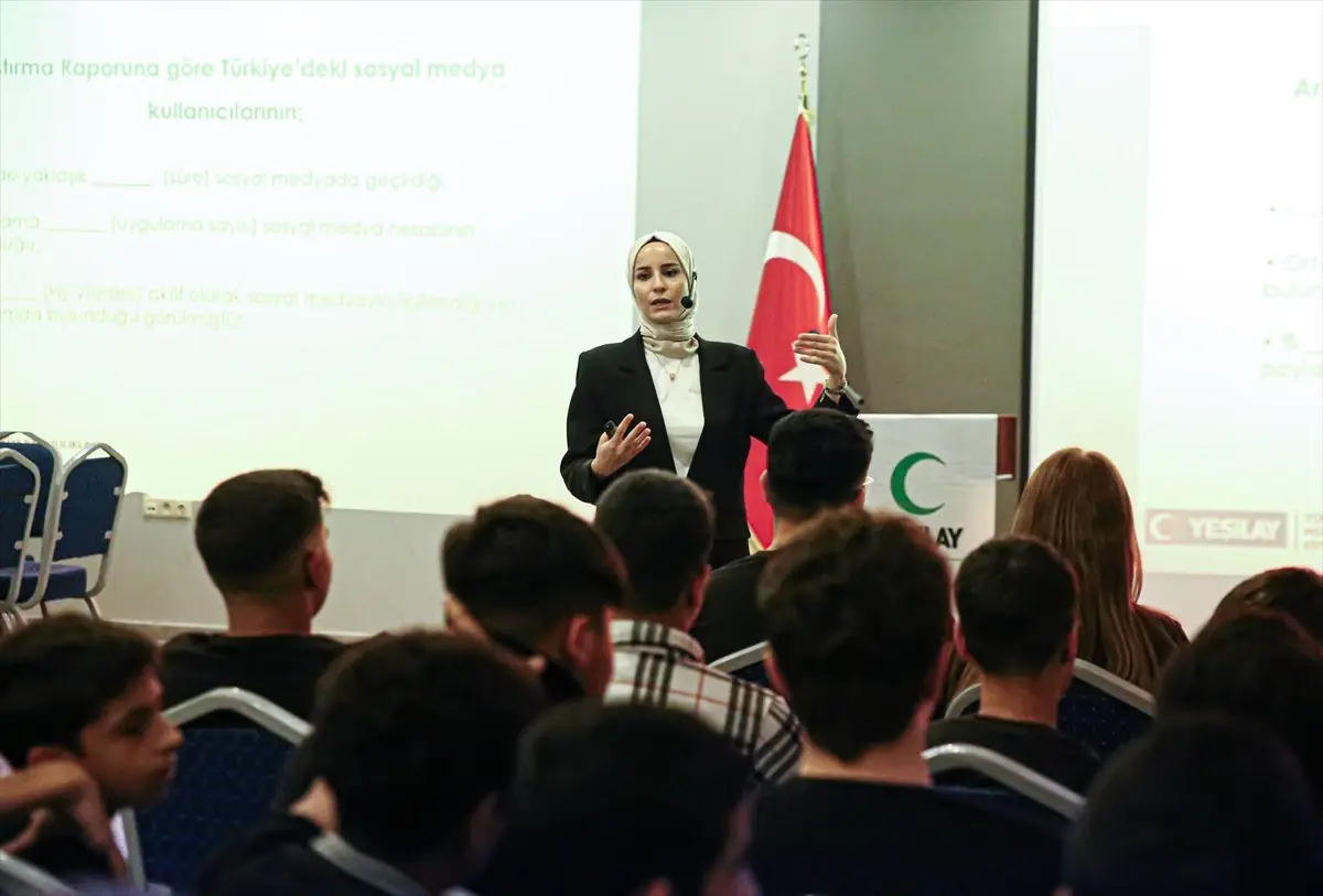 yesilay 300 bin ogrenciye ulasacak A6LcmcLv.jpg