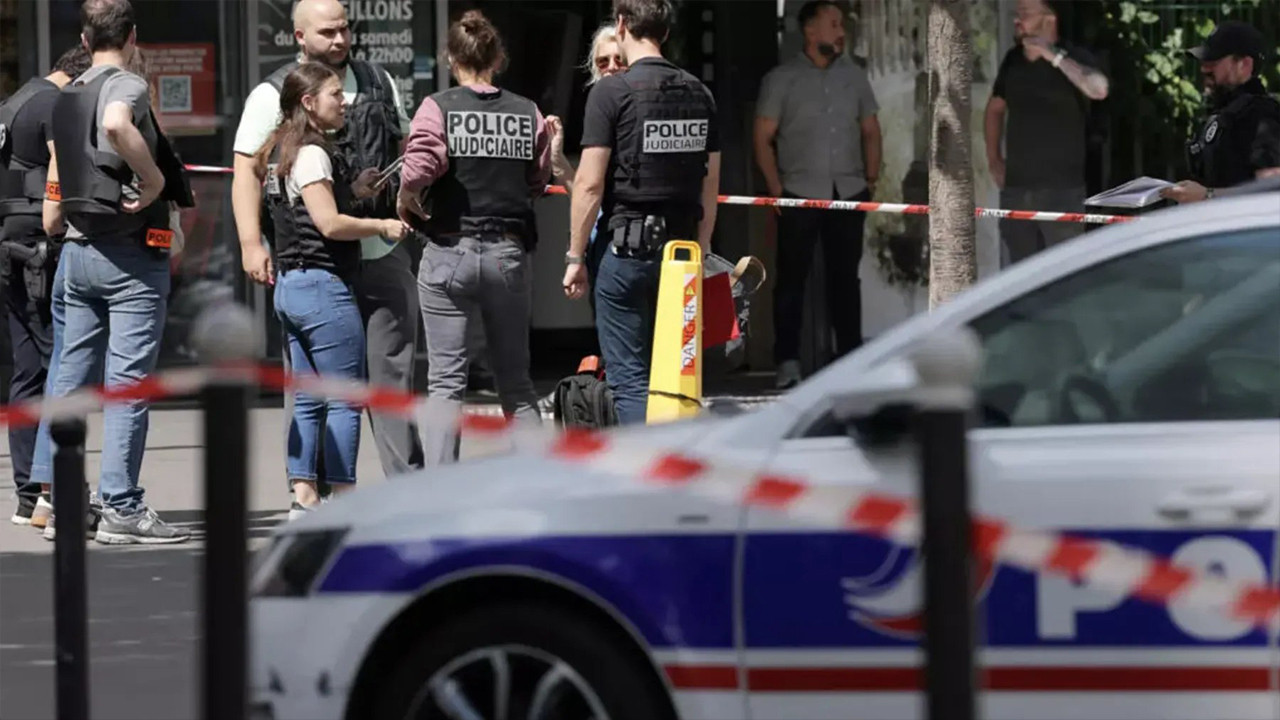 Pariste bicakli saldiri uc kadin yaralandi saldirgan etkisiz hale getirildi ugXmRhpq